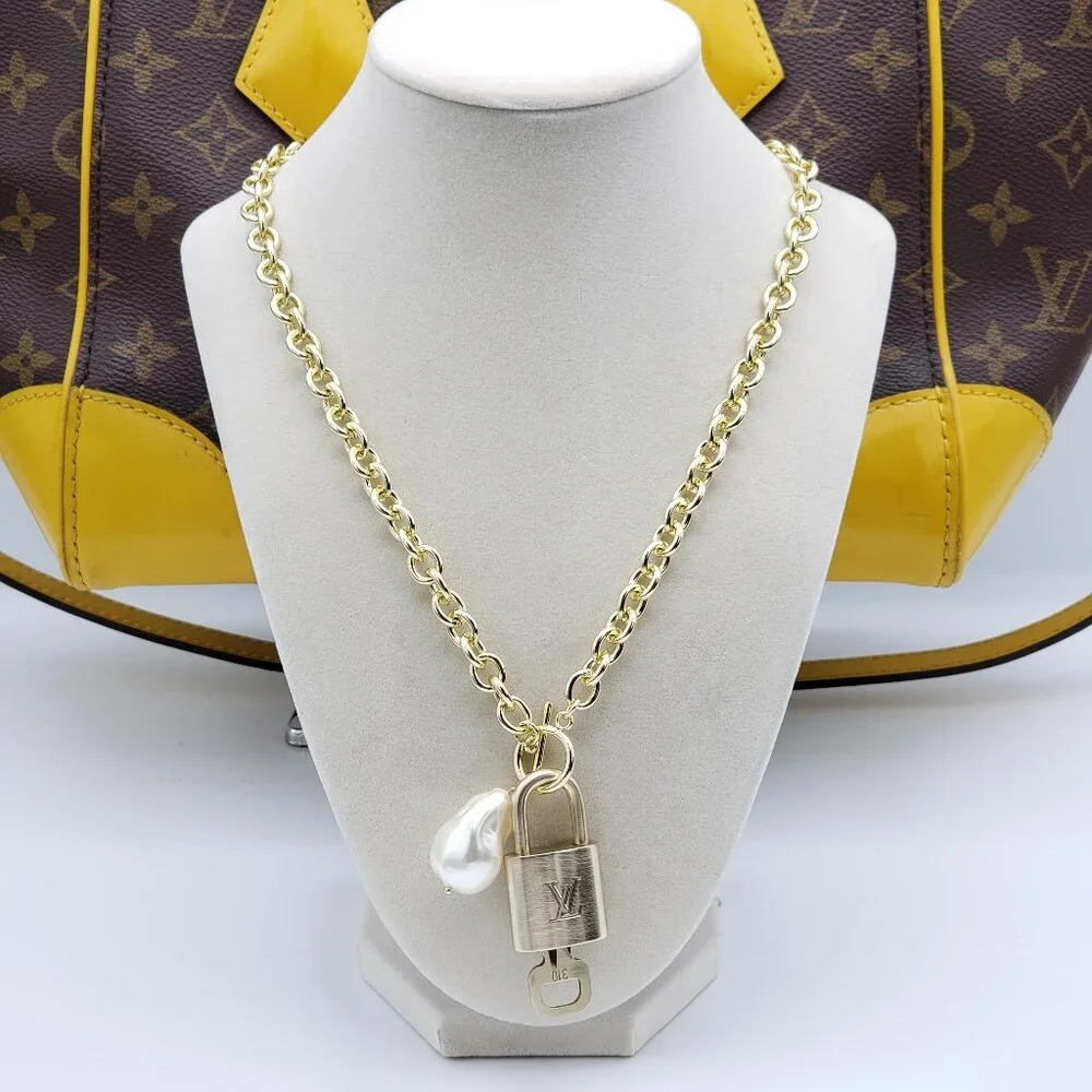 Authentic Louis Vuitton Gold Padlock w/unbranded 16k Gold Plated Stainless Steel - Picture 16 of 16